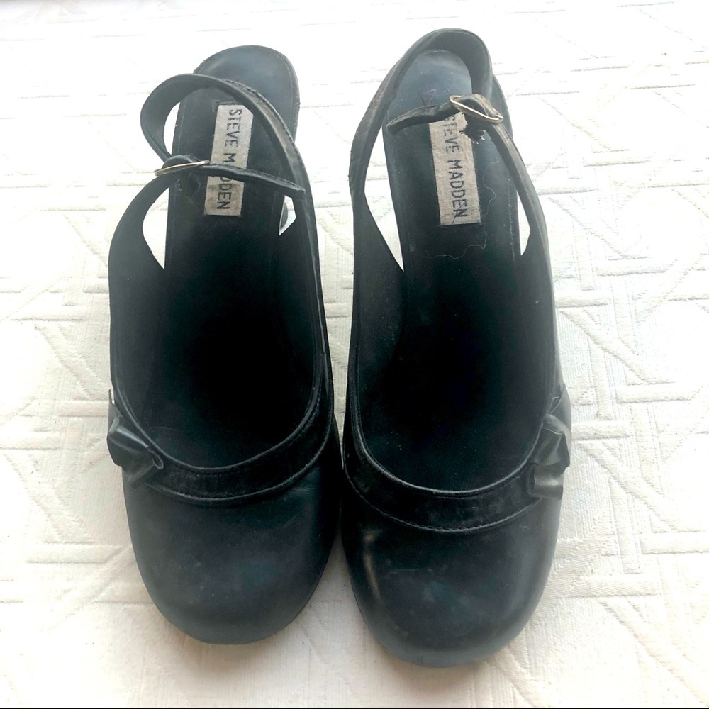 Vintage Steve Madden round toe black sling back heels